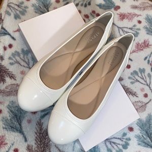 Alfani White flats patent leather NIB 9 StepNFlex